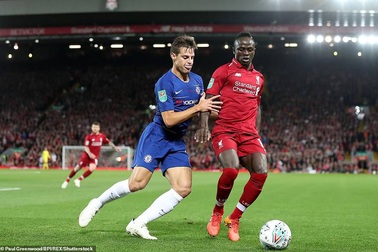 Chelsea - Liverpool: Đọ sức mạnh của những "khẩu thần công"