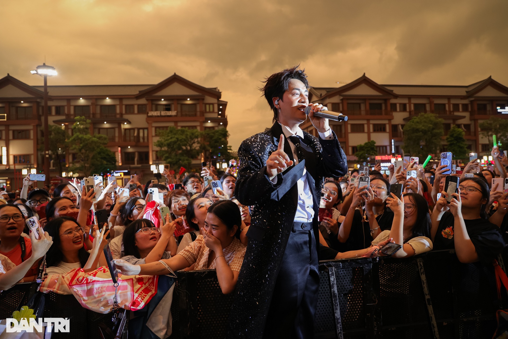 Đăng Khôi cầu hôn… BB Trần, xúc động khi song ca cùng Bằng Kiều - 14