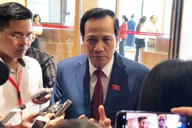 Bộ trưởng Lao động: Không có chuyện tăng tuổi hưu để quan chức giữ ghế!