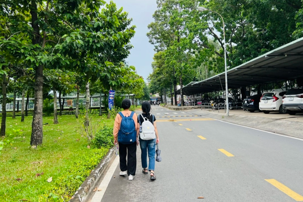 Học phí tăng đến 66%, trường đại học nhận lỗi livestream chưa rõ ràng - 1 Học phí tăng đến 66%, trường đại học nhận lỗi livestream chưa rõ ràng - 1