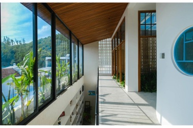 Ngôi nhà ở Nha Trang nằm cạnh sông thơ mộng, có cả "rừng nhiệt đới"