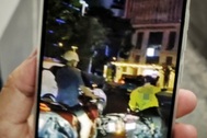Thanh niên bị người mặc áo xe công nghệ dùng hung khí tấn công ở TPHCM