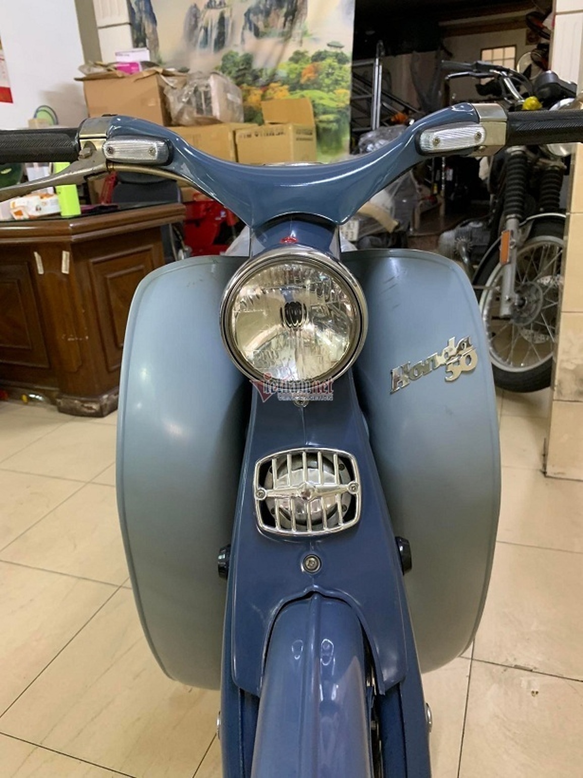 Hàng hiếm Honda Cub C100 đời 1960 chưa đổ xăng giá 600 triệu đồng - 2 Hàng hiếm Honda Cub C100 đời 1960 chưa đổ xăng giá 600 triệu đồng - 2