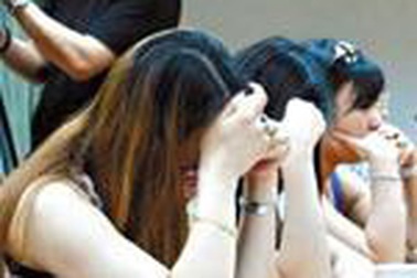 Trung Quốc - Hơn 30 vạn phụ nữ tàn phế vì nâng ngực