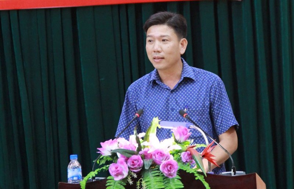 Bộ trưởng Đào Ngọc Dung lắng nghe ý kiến cử tri về đời sống, việc làm... - 3 Bộ trưởng Đào Ngọc Dung lắng nghe ý kiến cử tri về đời sống, việc làm... - 3