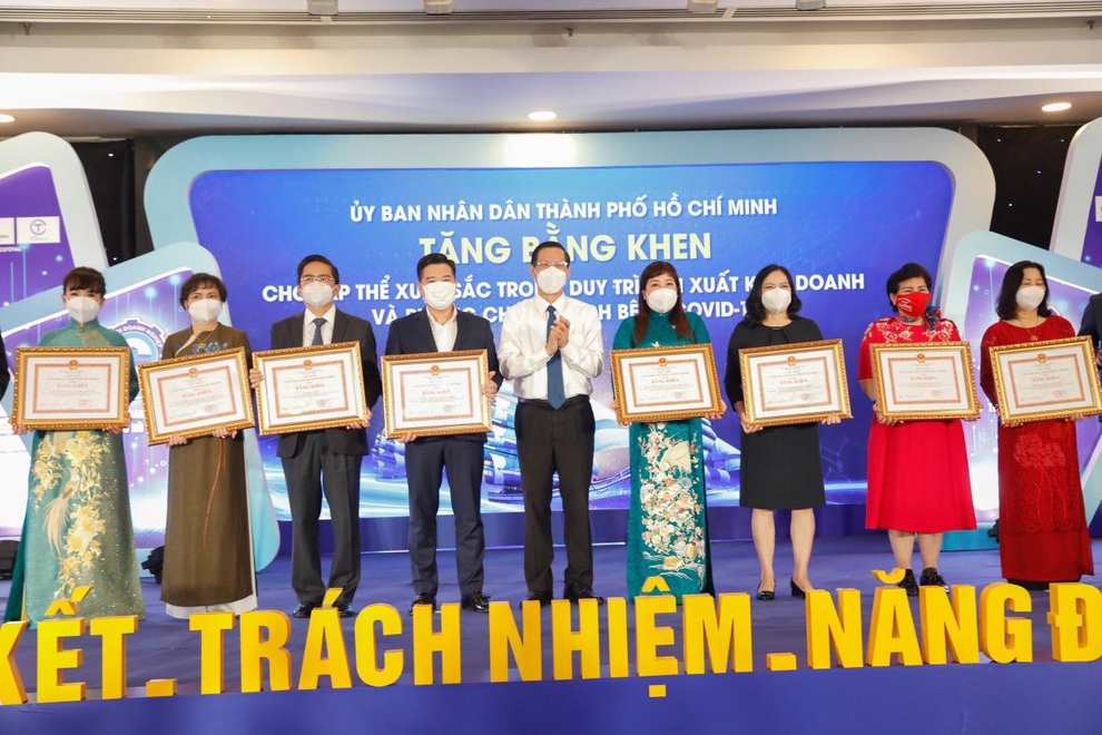 Chung sức cùng thành phố chống dịch, CT Group nhận Bằng khen của UBND TPHCM - 1 Chung sức cùng thành phố chống dịch, CT Group nhận Bằng khen của UBND TPHCM - 1