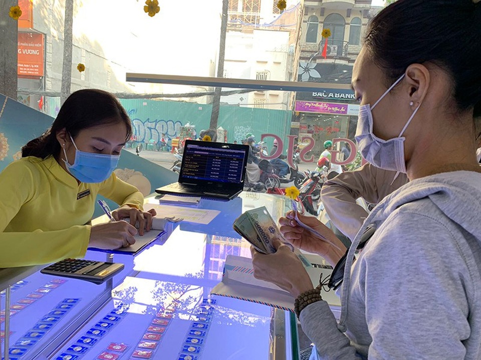 Khóc ròng vì mua vàng cấp tốc lúc giá lên đỉnh - 1 Khóc ròng vì mua vàng cấp tốc lúc giá lên đỉnh - 1
