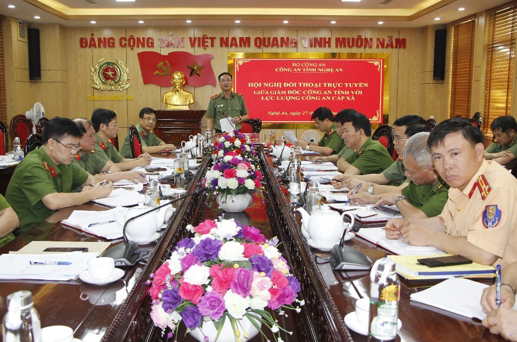 Công an chính quy về xã - những người lính gánh nhiều vai - 2 Công an chính quy về xã - những người lính gánh nhiều vai - 2
