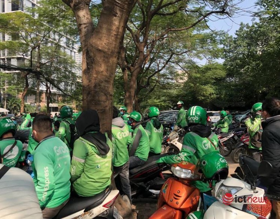 Vay 500 triệu đồng mua xe cày Grab: Vỡ mộng thu nhập 30 triệu đồng/tháng - 2 Vay 500 triệu đồng mua xe cày Grab: Vỡ mộng thu nhập 30 triệu đồng/tháng - 2