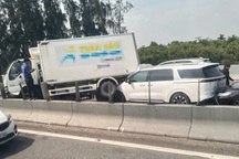 6 ô tô tông liên hoàn trên cao tốc TPHCM - Trung Lương