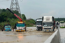 Nhanh hay chậm với cao tốc ngập nước