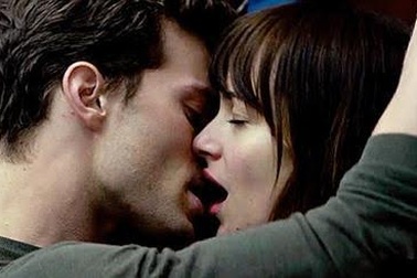 Tác giả 50 sắc thái kiếm bộn tiền