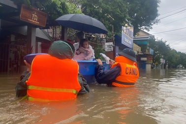 Thừa Thiên Huế hứng đợt lũ lớn chưa từng có trong 10 năm qua