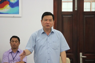 Bí thư Đinh La Thăng: "Phải bỏ ngay cơ chế tuyển sinh phải có hộ khẩu”