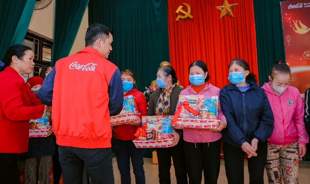 Coca-Cola Việt Nam xác lập kỷ lục thế giới trong chiến dịch Tết 2023 - 5 Coca-Cola Việt Nam xác lập kỷ lục thế giới trong chiến dịch Tết 2023 - 5