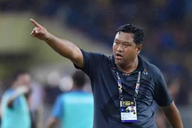 HLV U22 Indonesia tức giận mắng Worrawoot vì bị đánh giá thấp