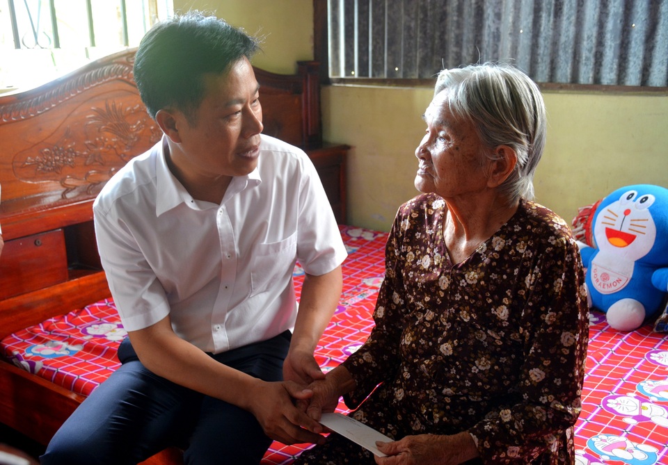 Cà Mau: Vận động đóng góp vào Quỹ đền ơn đáp nghĩa năm 2021 - 1 Cà Mau: Vận động đóng góp vào Quỹ đền ơn đáp nghĩa năm 2021 - 1
