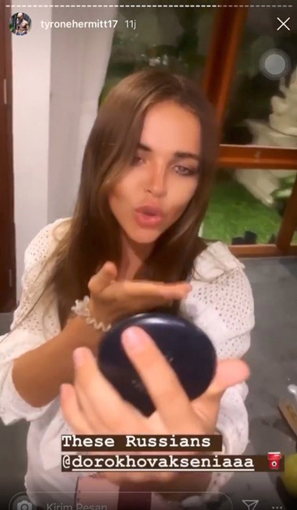 Video cảnh tiệc tùng tại Bali gây sốc dư luận Indonesia - 7 Video cảnh tiệc tùng tại Bali gây sốc dư luận Indonesia - 7