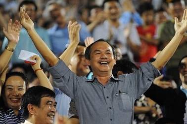 Cổ phiếu giá “trà đá”, nhà đầu tư vẫn yêu bầu Đức?