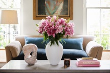 Cách chọn hoa trang trí phù hợp với không gian sống nhà bạn