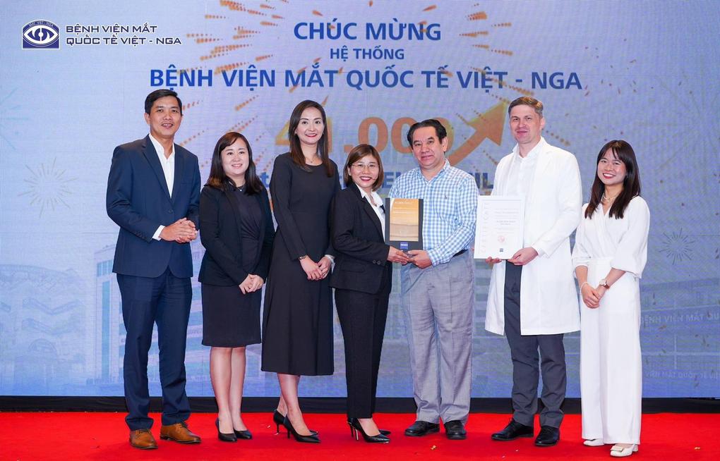 Hệ thống Bệnh viện Mắt Quốc tế Việt - Nga: 15 năm khẳng định vị thế - 3 Hệ thống Bệnh viện Mắt Quốc tế Việt - Nga: 15 năm khẳng định vị thế - 3
