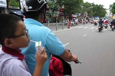 “Chính bố mẹ đang tước đoạt giờ chơi của con!”