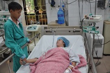 Bị tách động mạch chủ, mẹ đơn thân ôm con đếm sự sống từng ngày