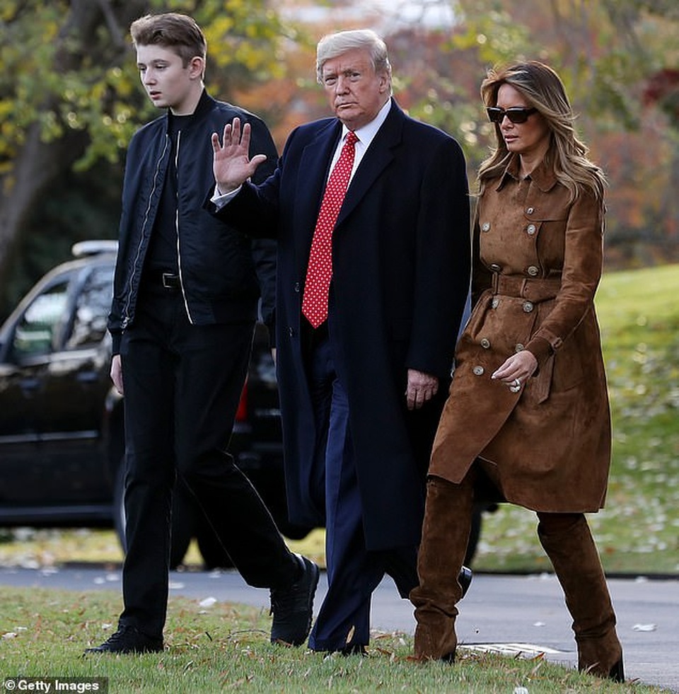 Cậu út nhà Trump mới 13 tuổi đã cao hơn 1,9 mét - 3 Cậu út nhà Trump mới 13 tuổi đã cao hơn 1,9 mét - 3