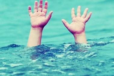 Đi tắm sông, 3 cháu nhỏ tử vong