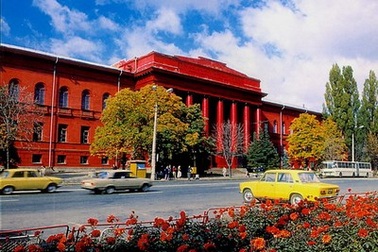 15 suất học bổng ĐH tại Ucraina 