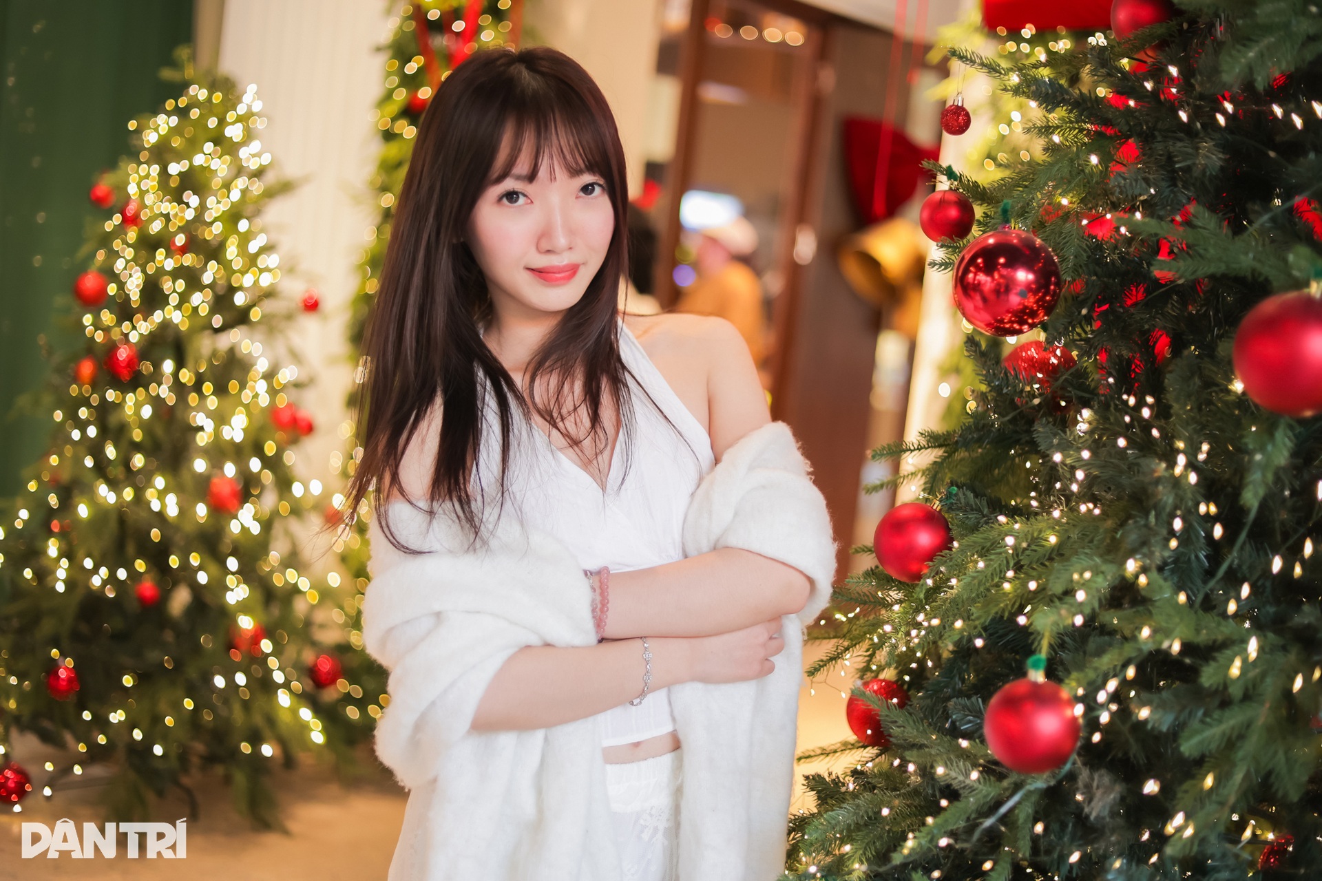 Thiếu nữ Hà Nội lên đồ xinh lung linh cho mùa Giáng sinh - 9 Thiếu nữ Hà Nội lên đồ xinh lung linh cho mùa Giáng sinh - 9