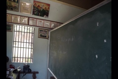 Hai nữ sinh dạy học miễn phí cho học sinh nghèo suốt 4 năm hè