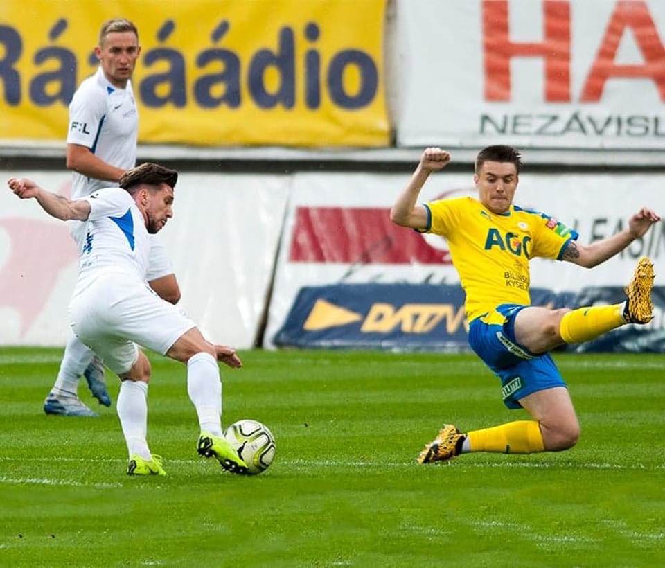 Đội bóng của Filip Nguyễn thua trong ngày giải CH Czech trở lại - 3 Đội bóng của Filip Nguyễn thua trong ngày giải CH Czech trở lại - 3