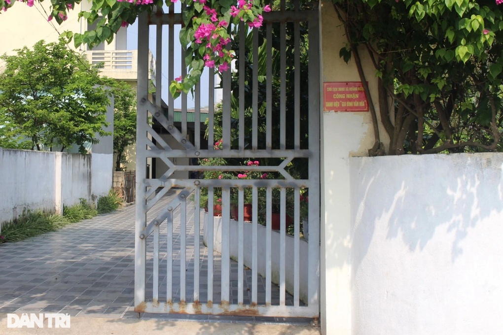 Hàng xóm từ mặt nhau vì tấm biển gia đình văn hóa trước cổng nhà - 3 Hàng xóm từ mặt nhau vì tấm biển gia đình văn hóa trước cổng nhà - 3
