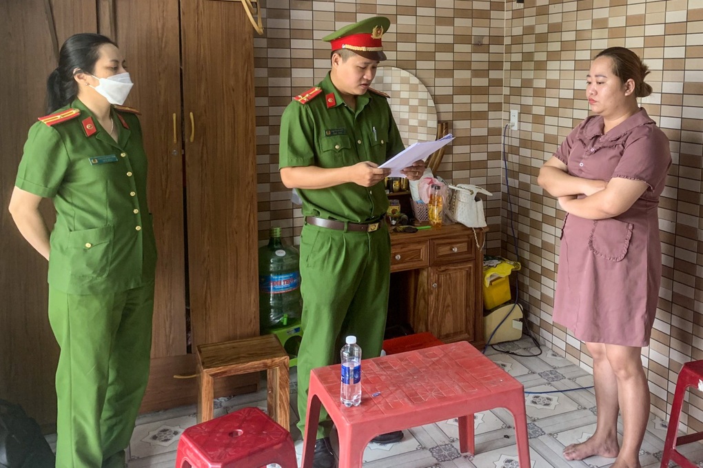 Vạch trần thủ đoạn lừa đảo của nữ Tổng giám đốc nổ quan hệ rộng - 1 Vạch trần thủ đoạn lừa đảo của nữ Tổng giám đốc nổ quan hệ rộng - 1