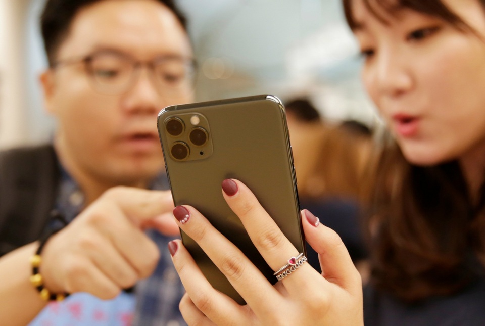 Apple sẽ giảm gần 1/3 doanh số iPhone nếu WeChat bị xóa khỏi App Store - 1 Apple sẽ giảm gần 1/3 doanh số iPhone nếu WeChat bị xóa khỏi App Store - 1