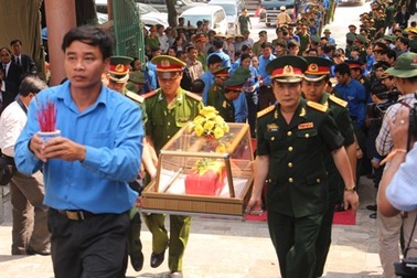 An táng 25 hài cốt liệt sỹ Việt Nam hy sinh tại Lào