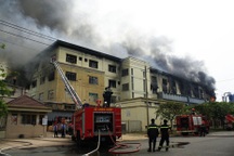 Hỏa hoạn thiêu rụi 15.000m2 nhà xưởng khu chế xuất Linh Trung 2