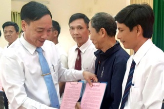 Xã đầu tiên ở Gia Lai triển khai mô hình “ngồi nhà” làm thủ tục hành chính