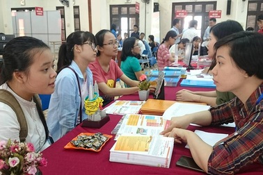 Những nỗi băn khoăn của phụ huynh khi chọn trường, chọn ngành cho con