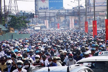 Ách tắc nghiêm trọng dài 10km trên Quốc lộ 18A