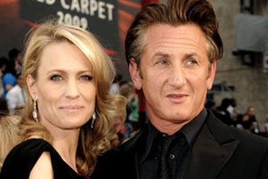 Sean Penn rút đơn ly thân vợ