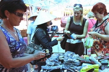 Hoàn thuế VAT cho người nước ngoài từ 1/7 tới