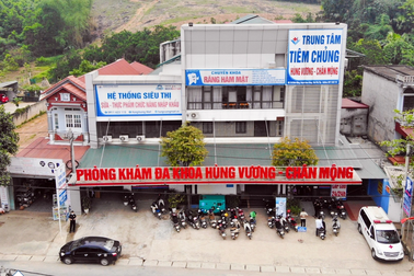Nhân viên hộ lý ở bệnh viện sử dụng độc tố trộn vào thức ăn thừa