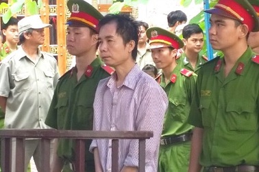 "Trút mưa dao" chém chết vợ vì ghen tuông, lãnh án tử hình