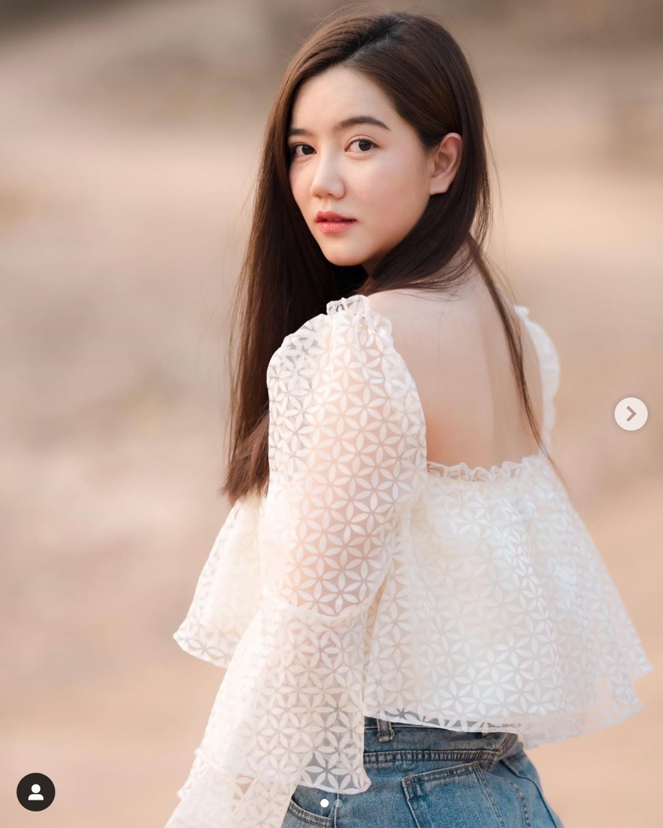Ngắm vẻ đẹp ngọt ngào của hoa khôi làng cầu lông Thái Lan - 8 Ngắm vẻ đẹp ngọt ngào của hoa khôi làng cầu lông Thái Lan - 8