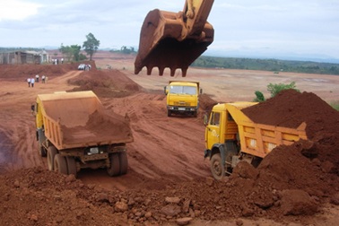 Rà soát toàn bộ thiết kế các hồ chứa bùn đỏ ở Tây Nguyên