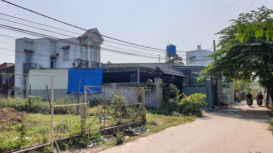 Xác minh tin báo bé gái 9 tuổi bị đánh nhiều ngày ở TPHCM - 1 Xác minh tin báo bé gái 9 tuổi bị đánh nhiều ngày ở TPHCM - 1