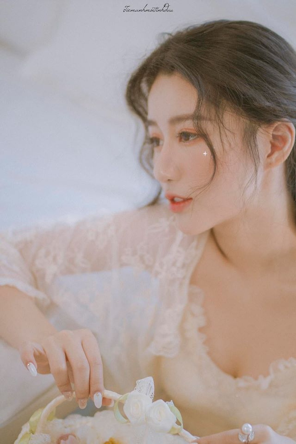 Vẻ đẹp mơ mộng như nàng thơ của Hoa khôi sinh viên Việt tại Nhật - 11 Vẻ đẹp mơ mộng như nàng thơ của Hoa khôi sinh viên Việt tại Nhật - 11