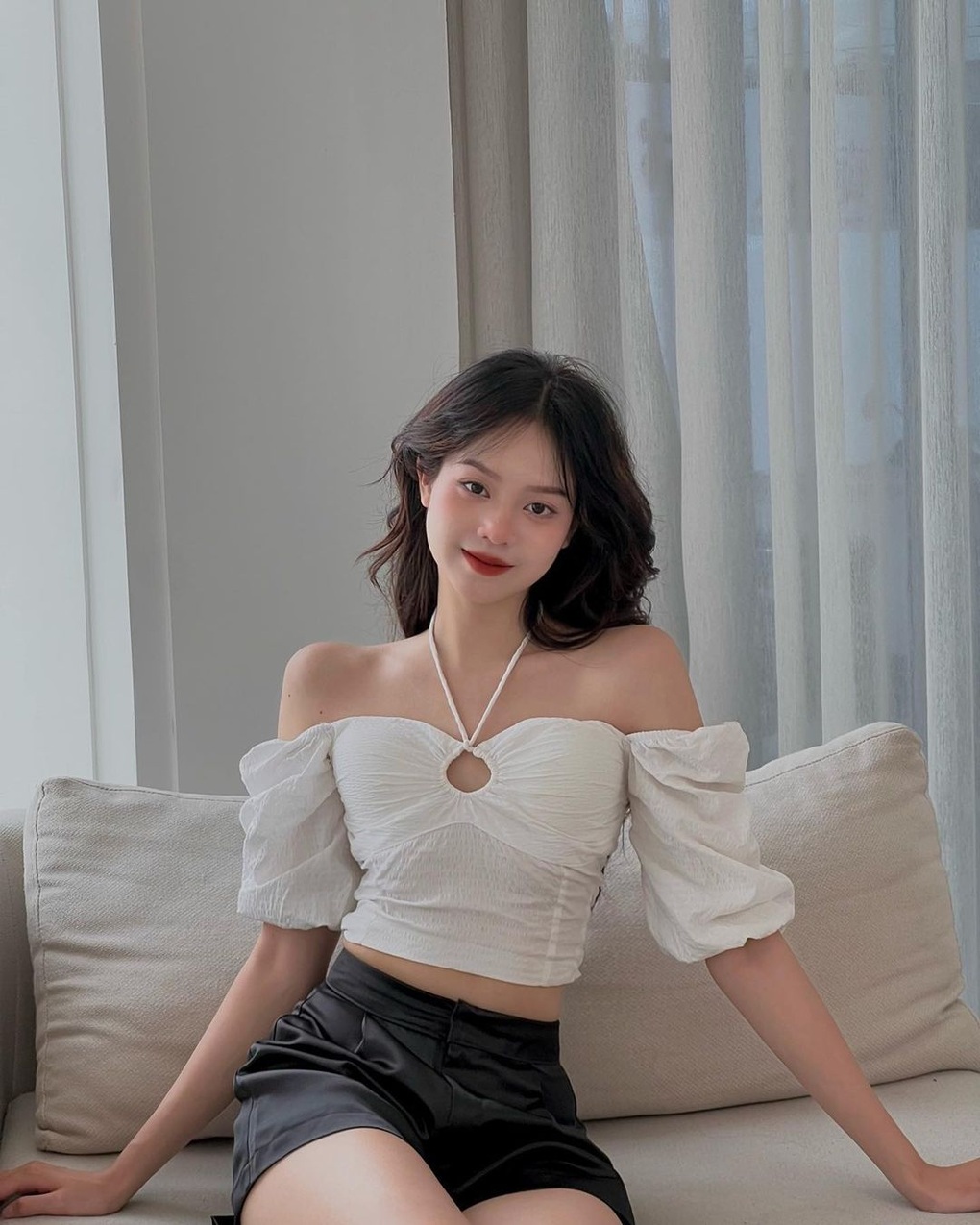Nhan sắc đời thường Hoa hậu Thanh Thủy: Từ bị chê lưng gù đến 3 vòng sexy - 10 Nhan sắc đời thường Hoa hậu Thanh Thủy: Từ bị chê lưng gù đến 3 vòng sexy - 10